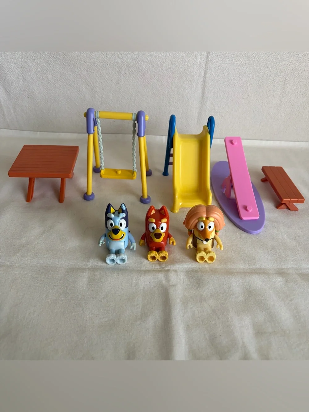 Moose Toys Bluey Deluxe Park Playset with 3 Character figures
